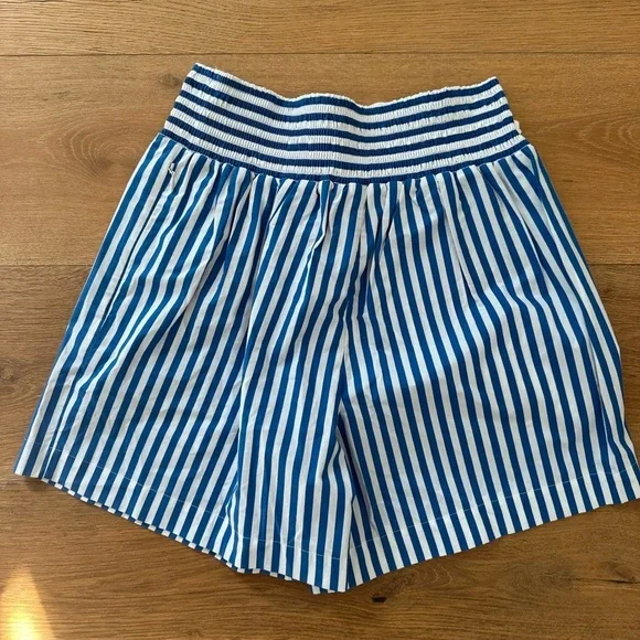 FRAME NWT Organic Cotton Women’s “boxer” shorts blue stripes with pockets - Picture 2 of 8